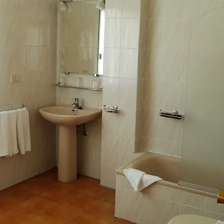 Otel Ucanca 2*