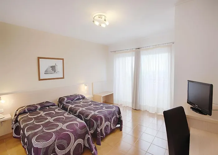 Ucanca Hotel 2*